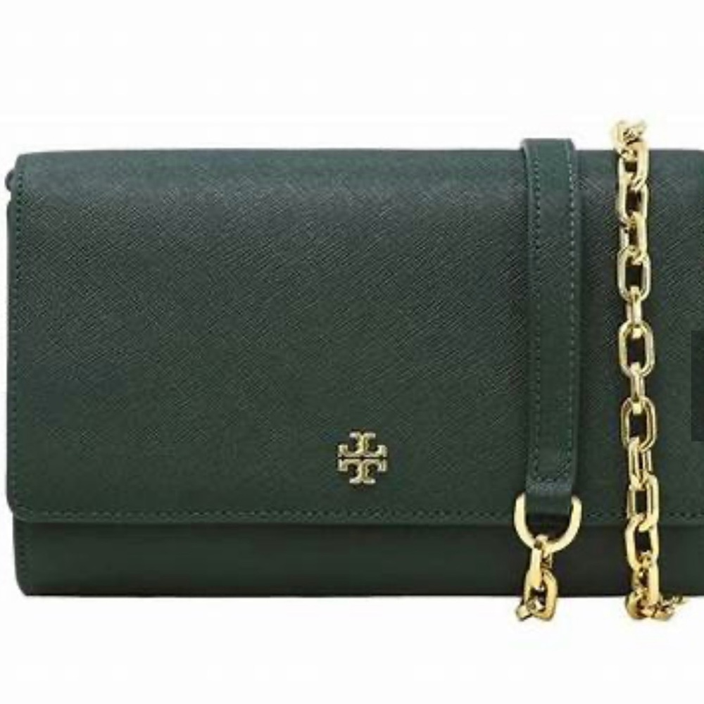 Tory Burch Robinson wallet on a chain handbag
